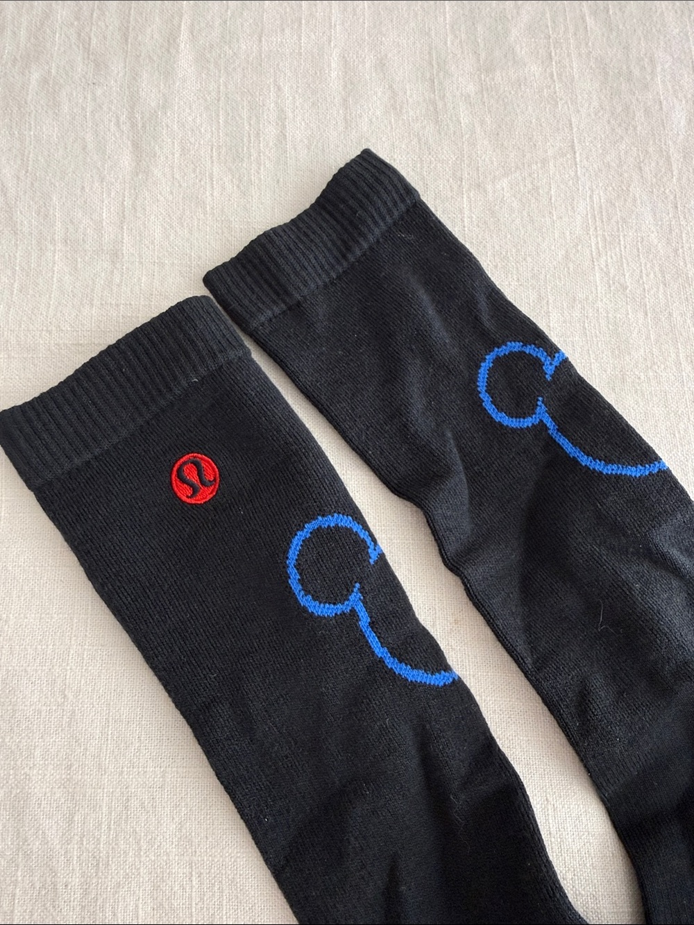 LULULEMON x DISNEY Collab Black Crew Socks with Blue Logo